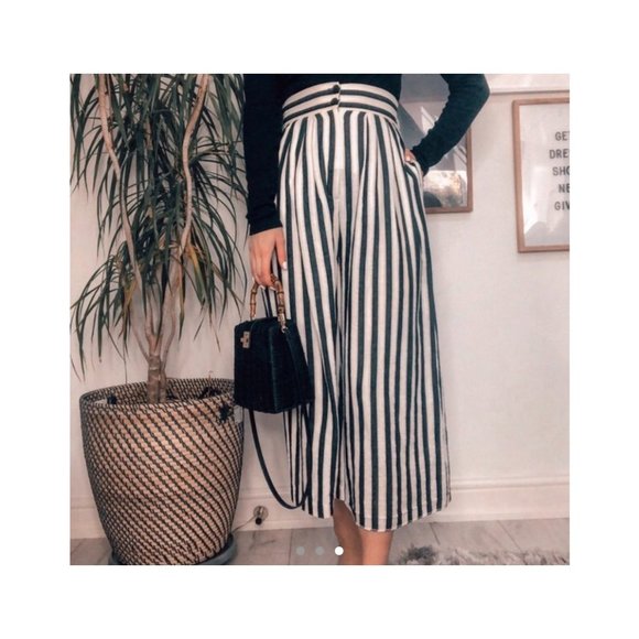 Striped Wide-leg pants - Picture 3 of 3